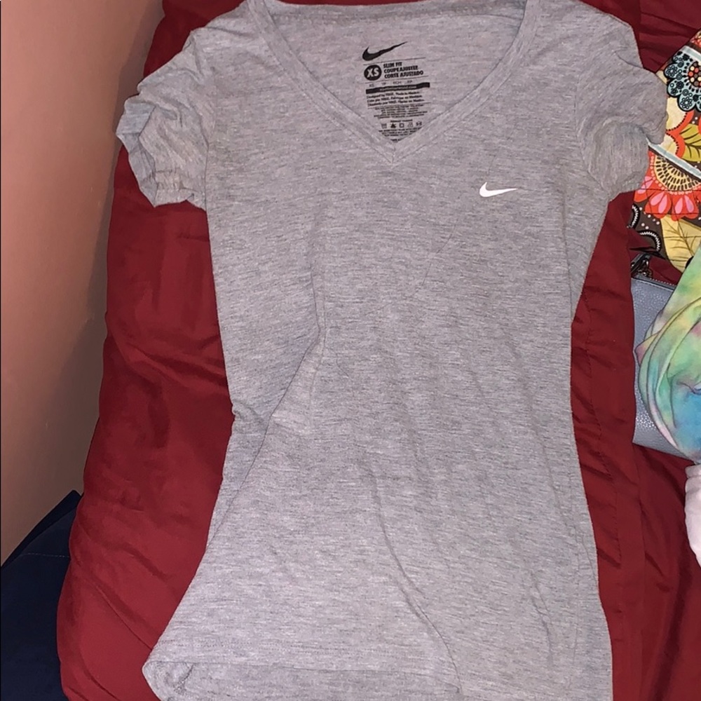 Grey nike t shirt